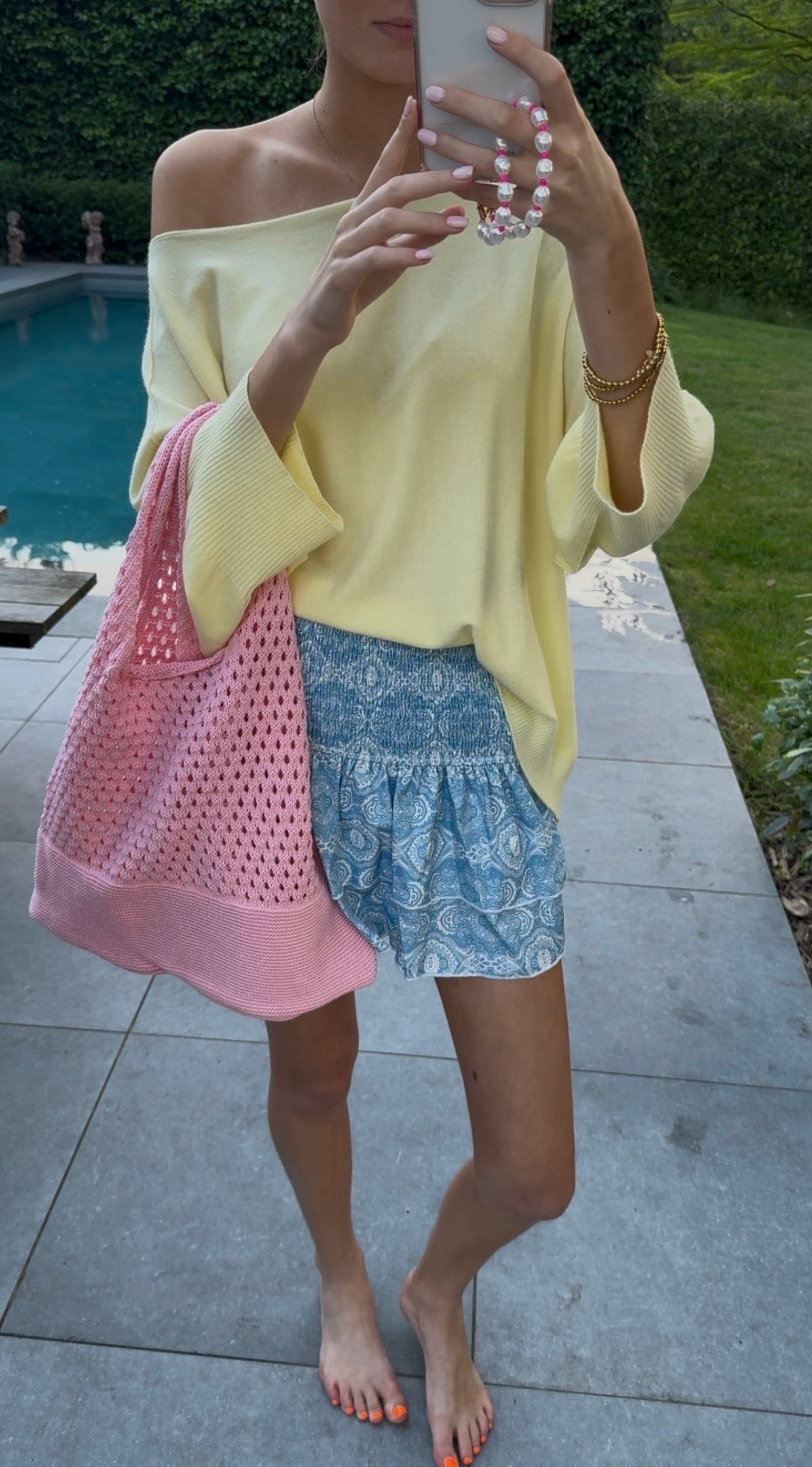 Trui off shoulder geel korte mouw