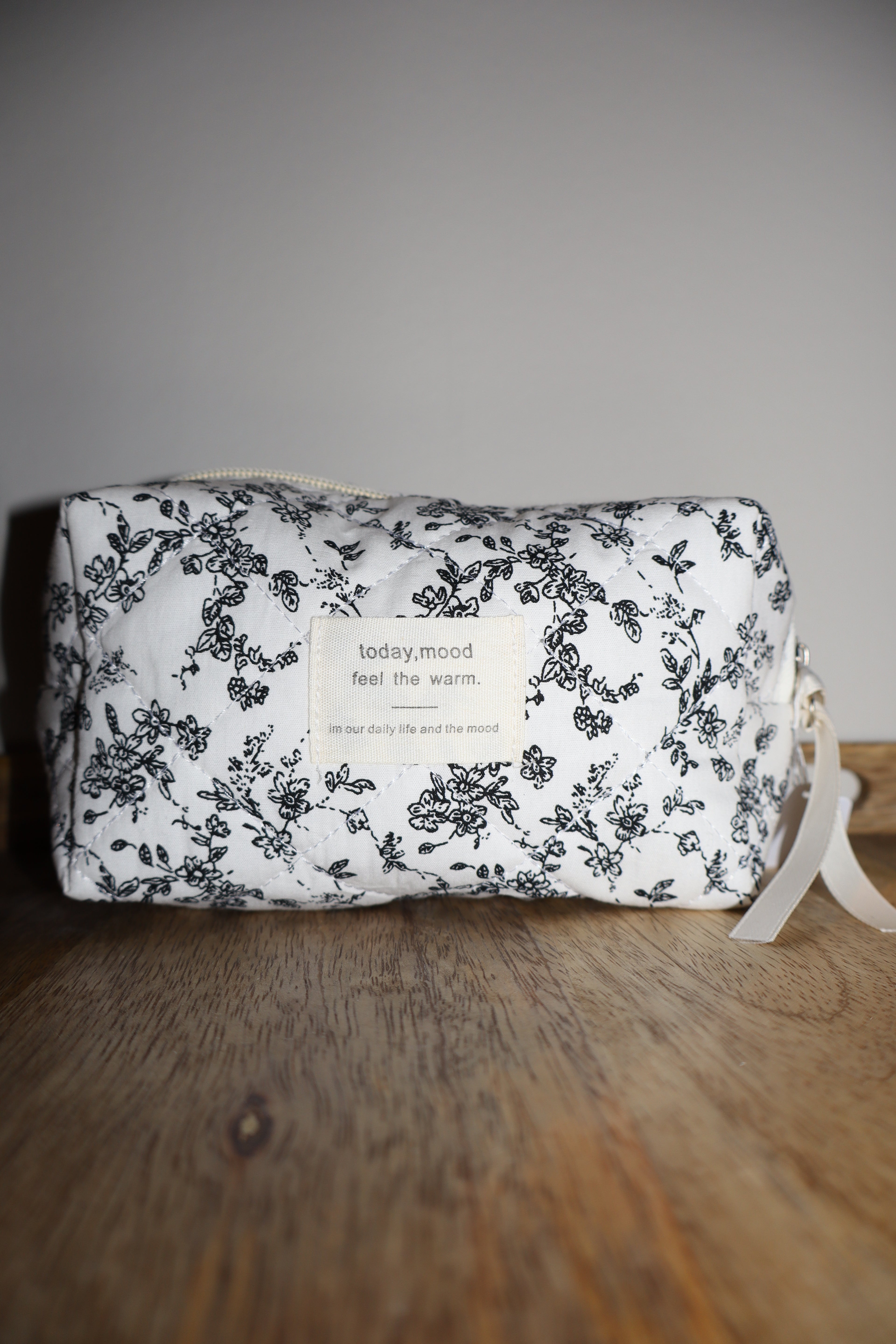 Toilettasje met blauwe bloemenprint