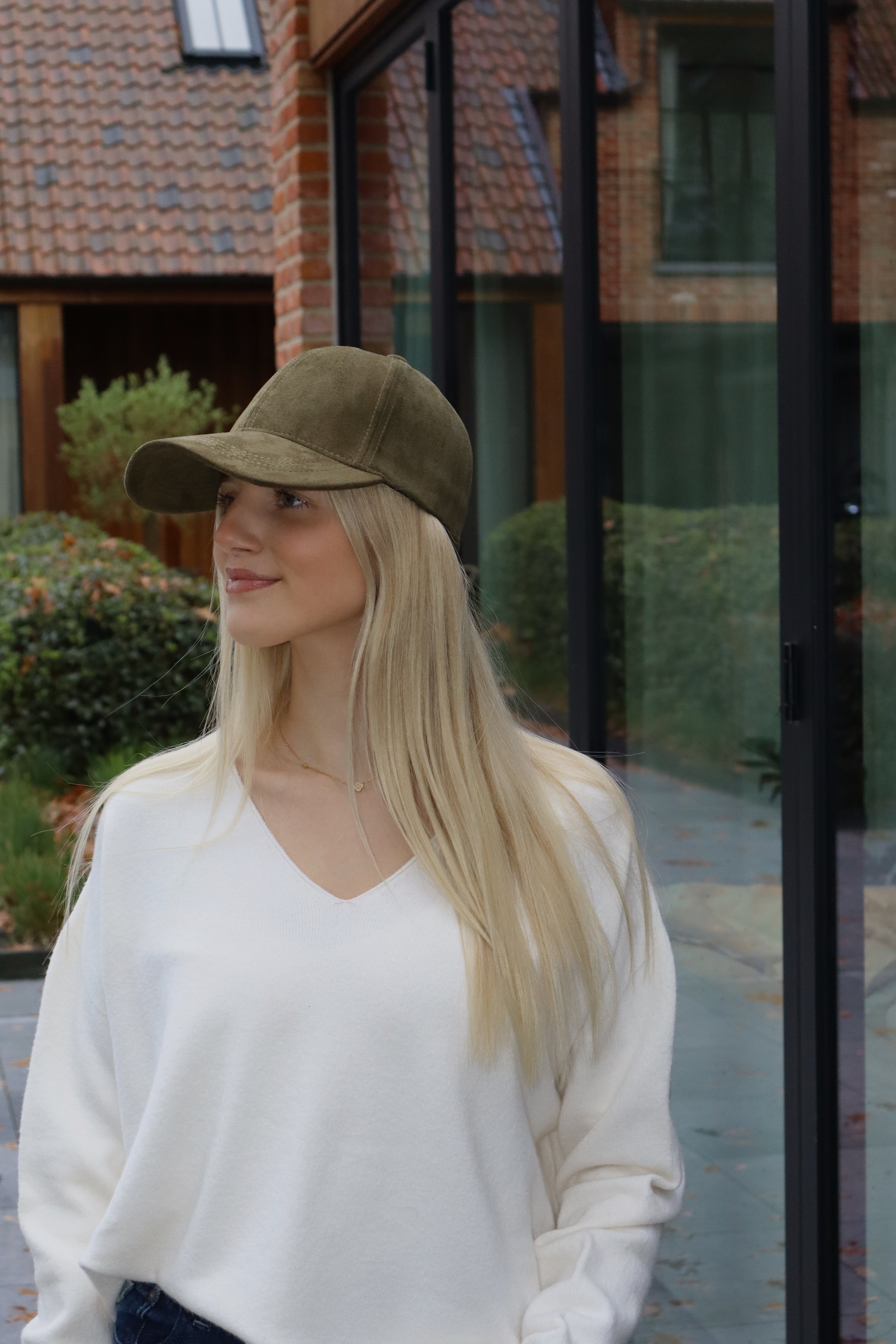 Witte trui met v-hals