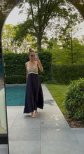 Kleedje donker blauw met tof detail