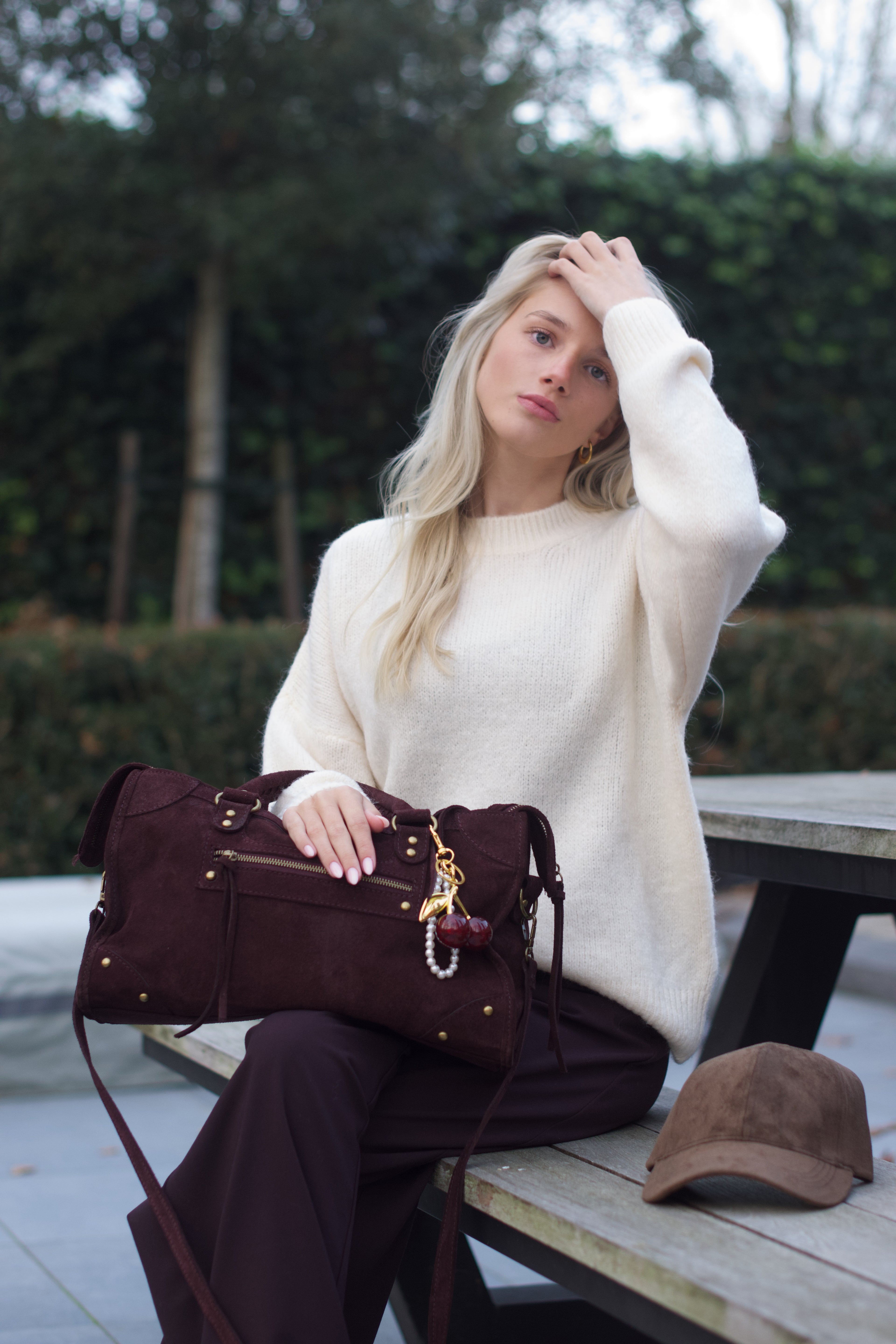 Witte trui met ronde hals